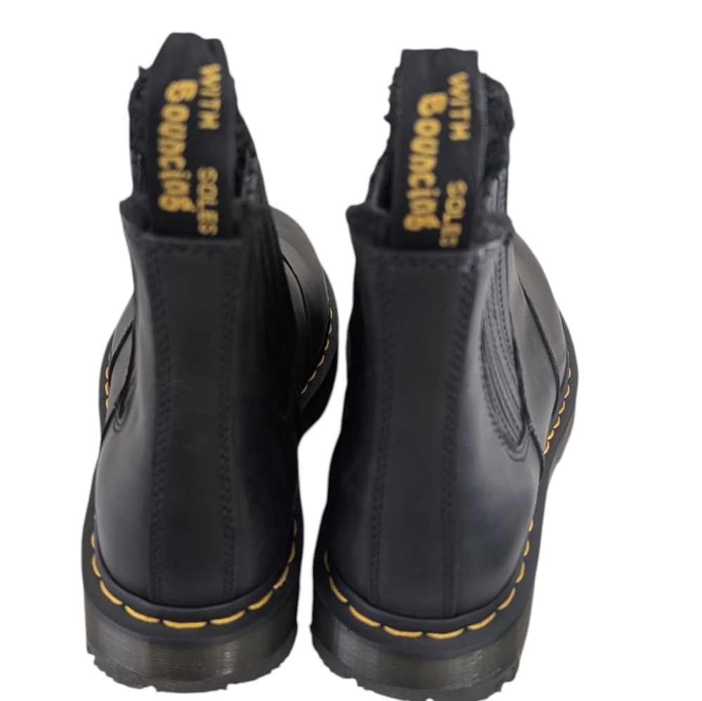 2976 Dr. Martens Wintergrip Leather Chelsea Black Boots .Men Size 8..Ladies Sz 9 - Picture 6 of 9